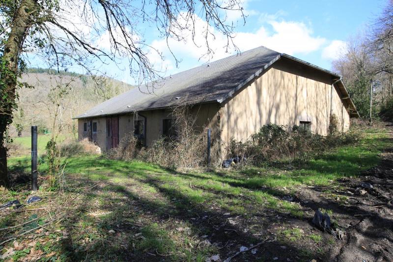 Château - 1 500 m² - 40 pièces