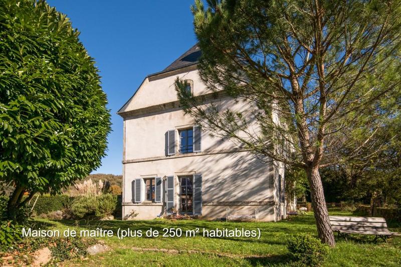 Maison de maîtres - 600 m² - 13 pièces