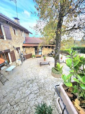 Maison - 195 m² - 6 pièces