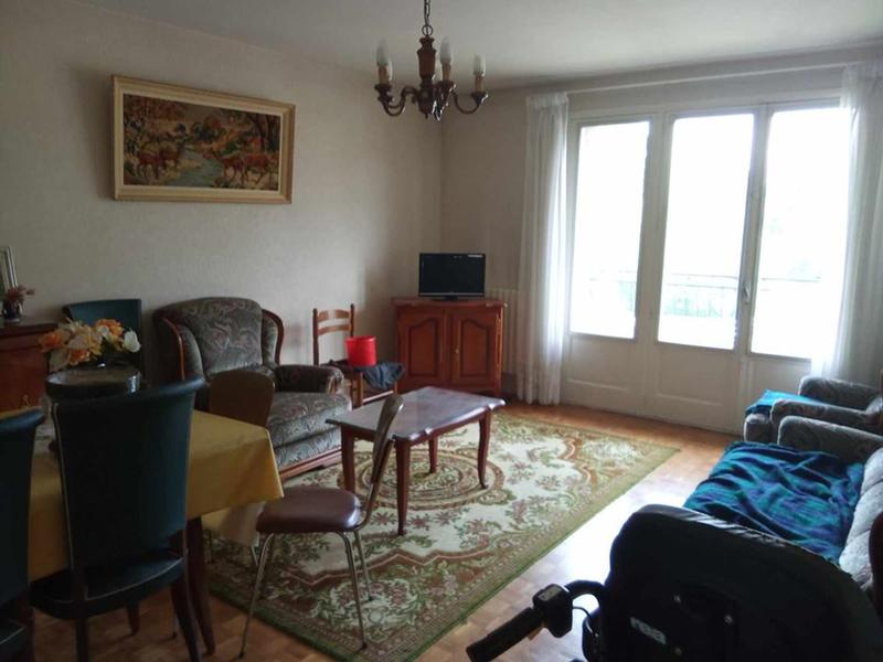 Maison traditionnelle - 100 m² - 5 pièces