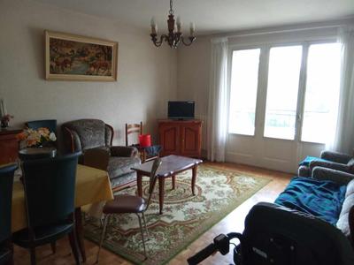 Maison traditionnelle - 100 m² - 5 pièces