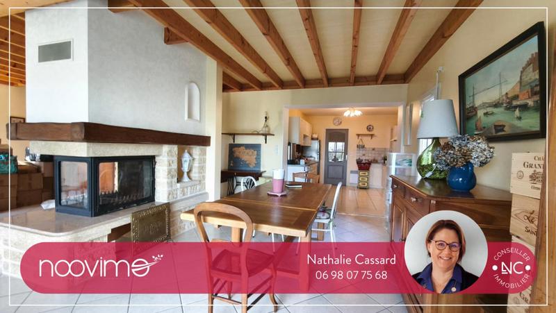 Maison - 233 m² - 8 pièces