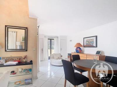 Villa - 105 m² - 5 pièces