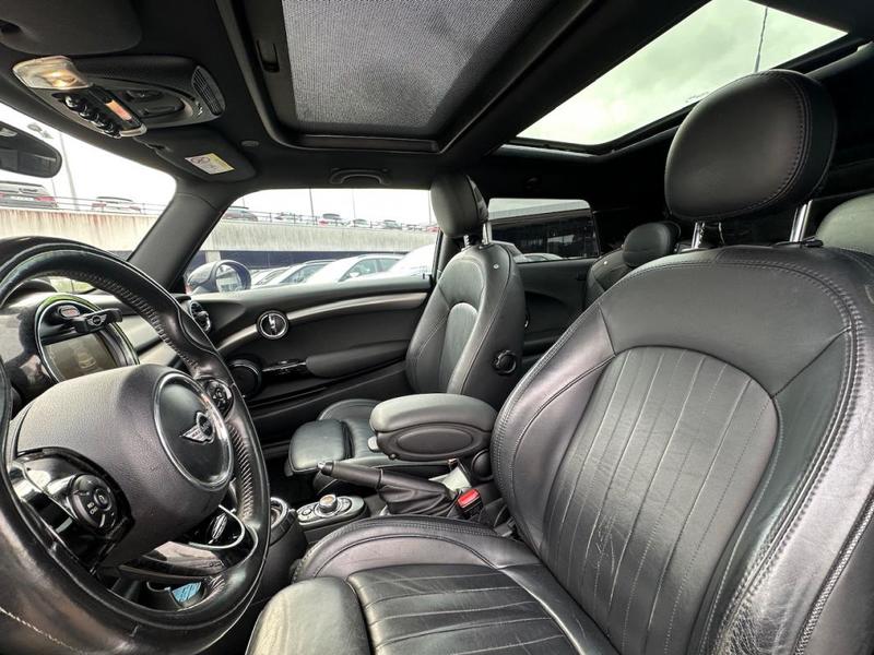 Mini Mini III (F56) 2.0 192 Cooper s Pack Red Hot Chili Bva