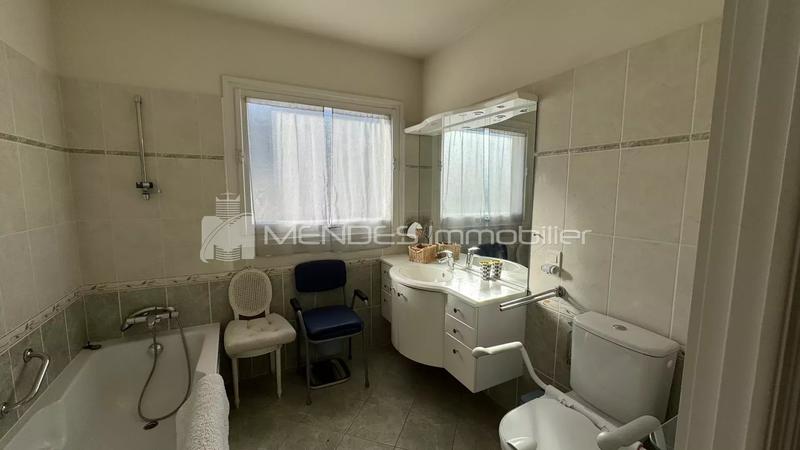 Appartement - 137 m² - 4 pièces