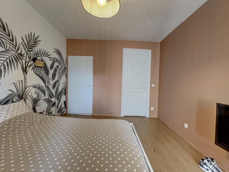 Appartement - 138 m² - 5 pièces