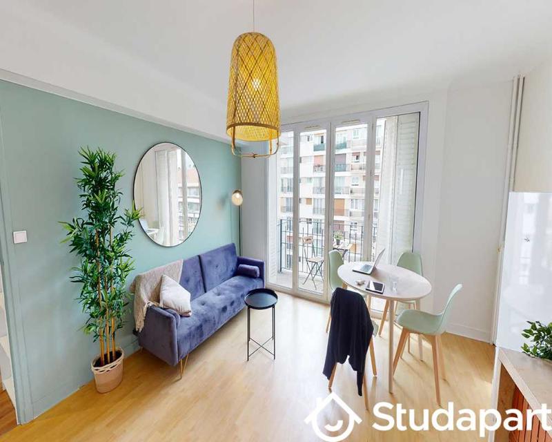 Chambre - 90 m² - 1 pièce