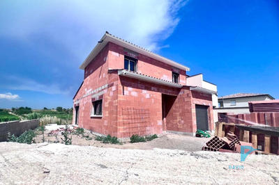 Villa - 97 m² - 4 pièces