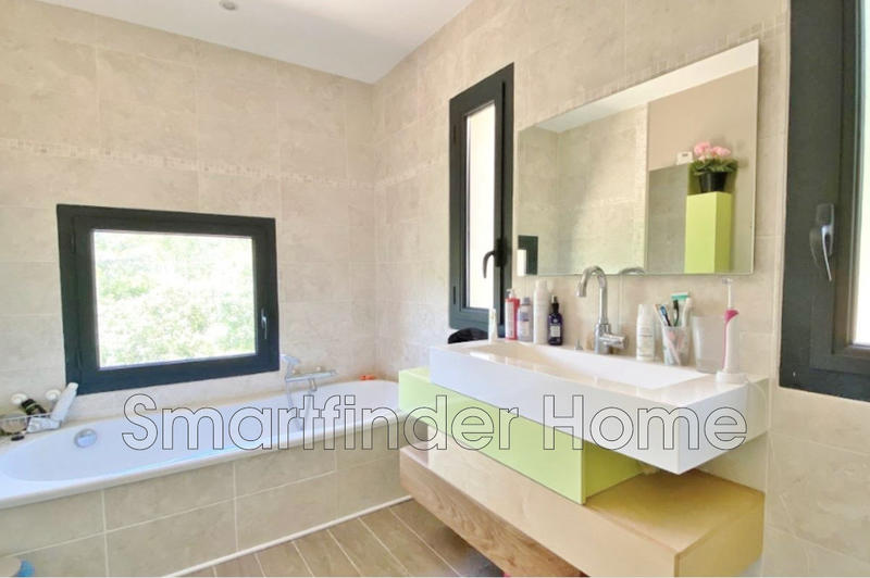 Maison - 194 m² - 6 pièces