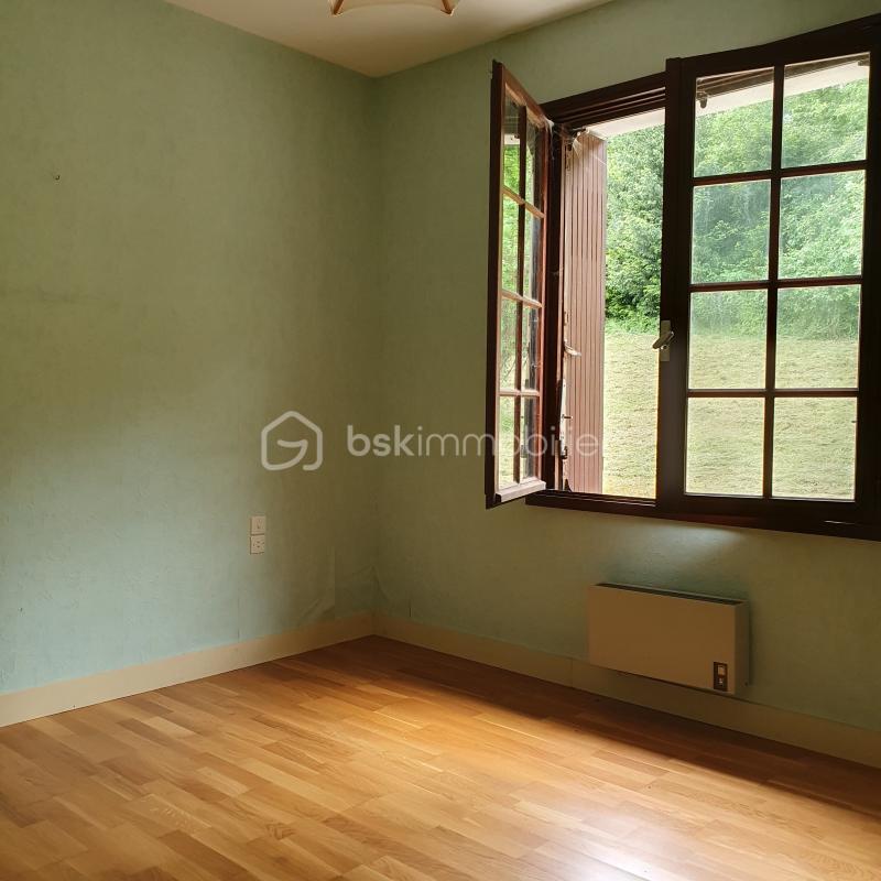 Maison traditionnelle - 146 m² - 6 pièces