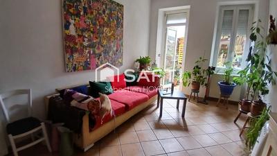 Maison - 96 m² - 5 pièces