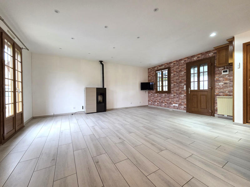 Maison - 94 m² - 5 pièces