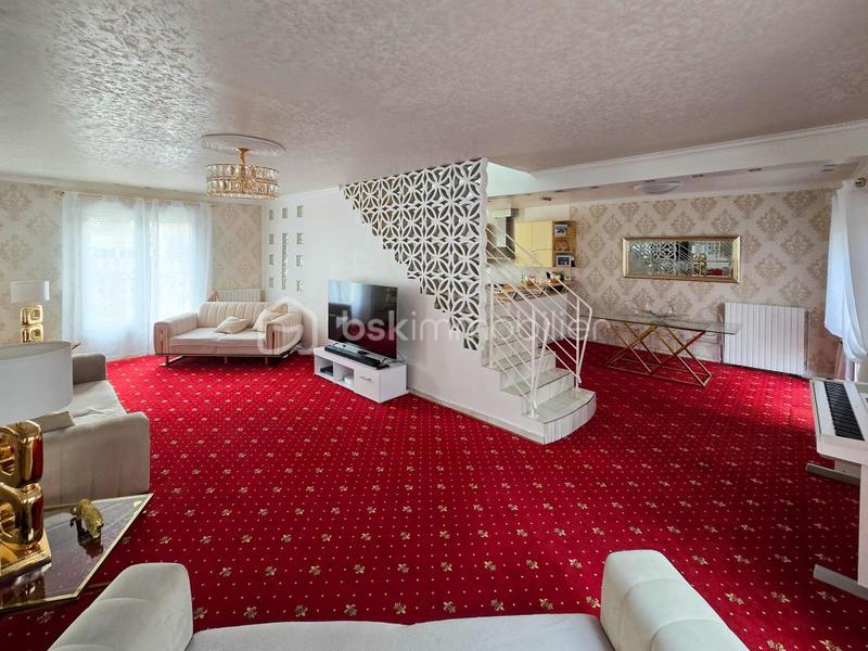 Maison - 150 m² - 6 pièces