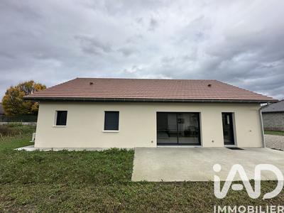 Maison - 106 m² - 4 pièces