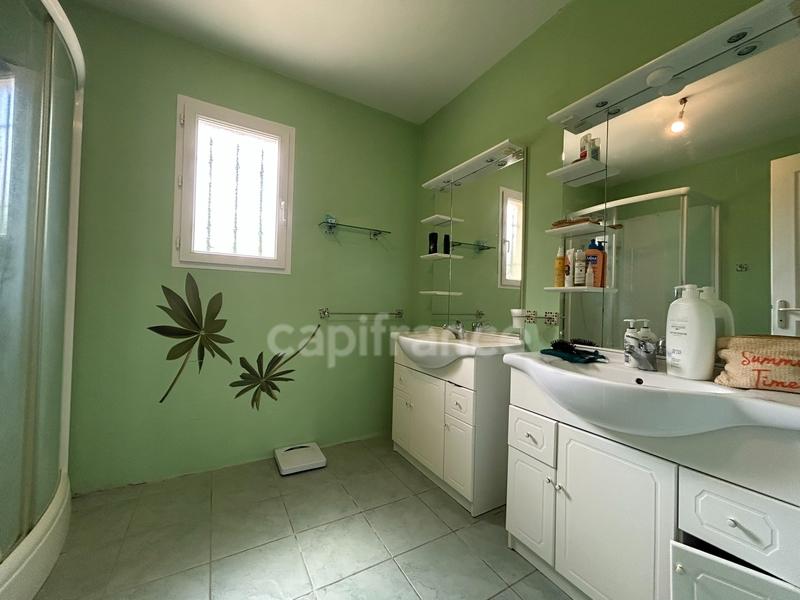 Maison - 170 m² - 10 pièces