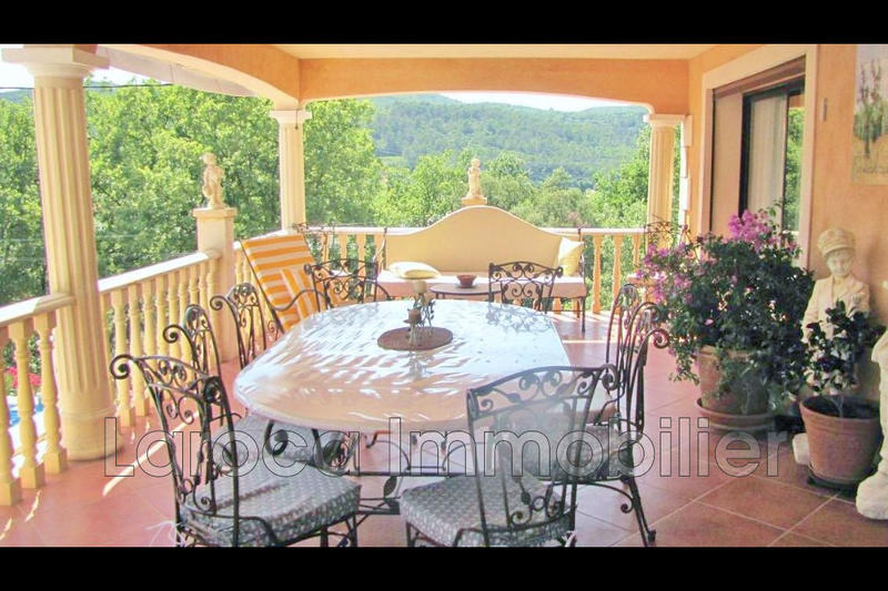 Maison - 272 m² - 8 pièces