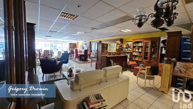 Local commercial - 595 m²