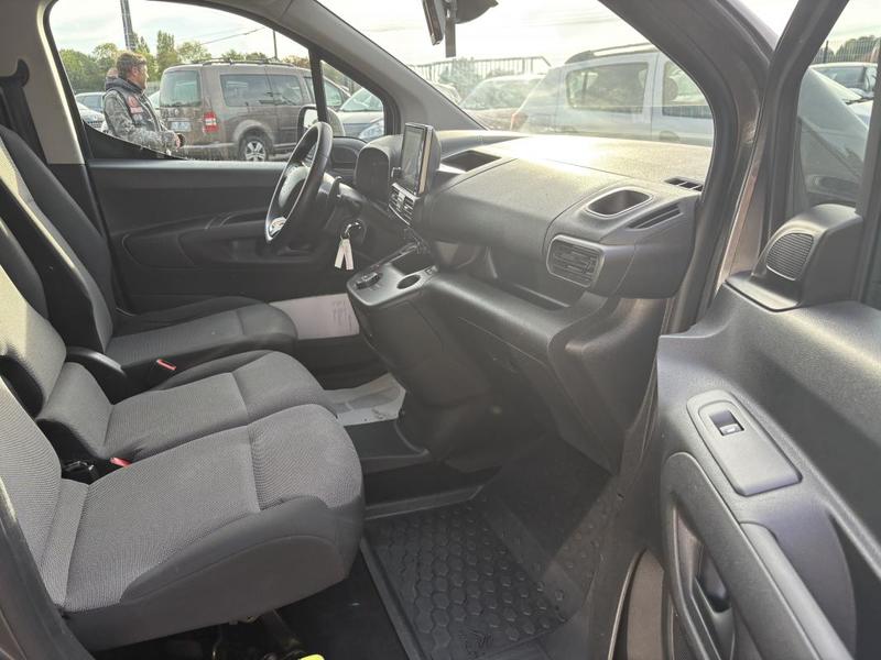 Citroën Berlingo 1.5l Bhdi 130 Cv Eat8 Asphalt 3 Places