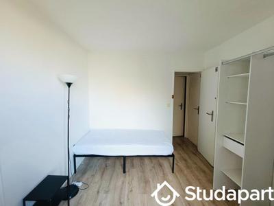 Chambre - 10 m² - 1 pièce