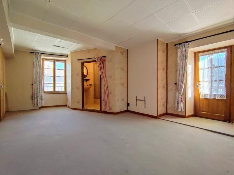Maison en pierre - 114 m² - 5 pièces