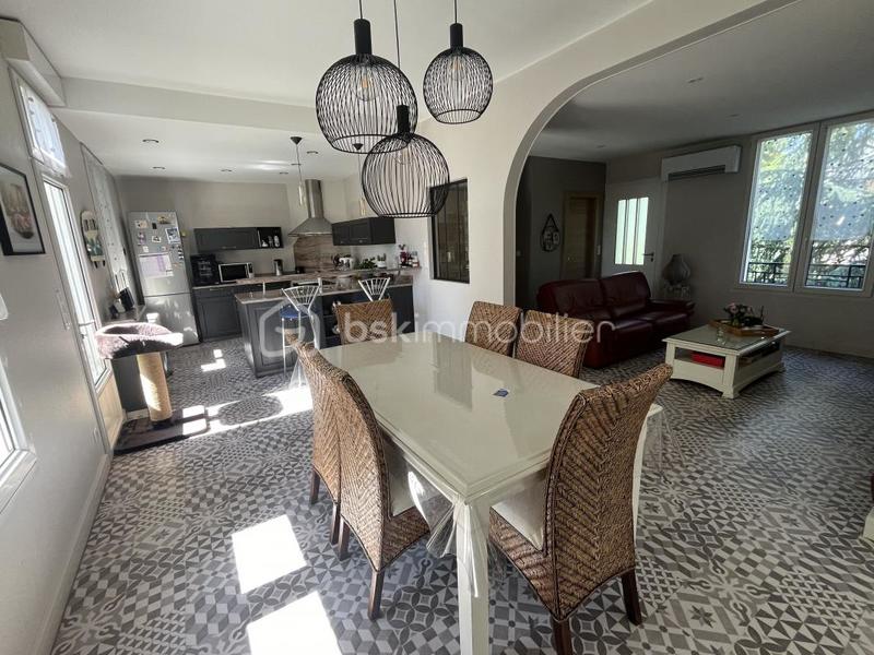 Maison - 170 m² - 6 pièces