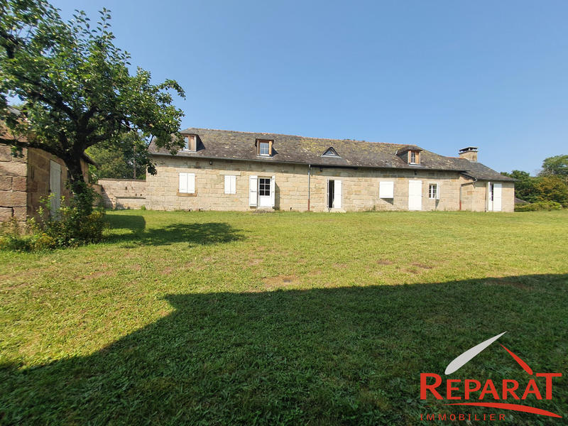 Maison - 180 m² - 7 pièces