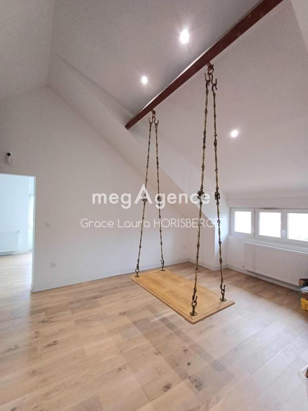 Maison - 163 m² - 8 pièces