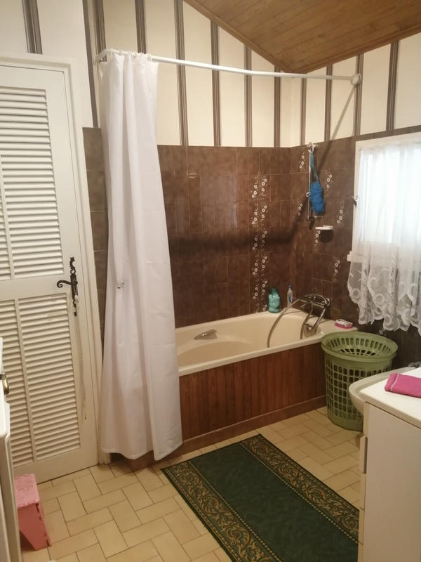 Maison - 141 m² - 8 pièces