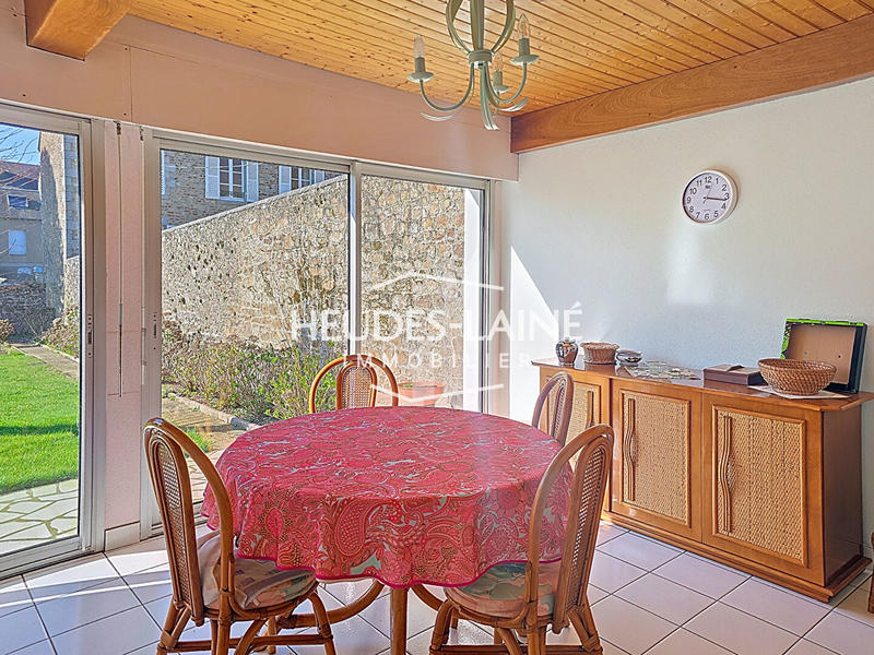 Maison - 197 m² - 8 pièces