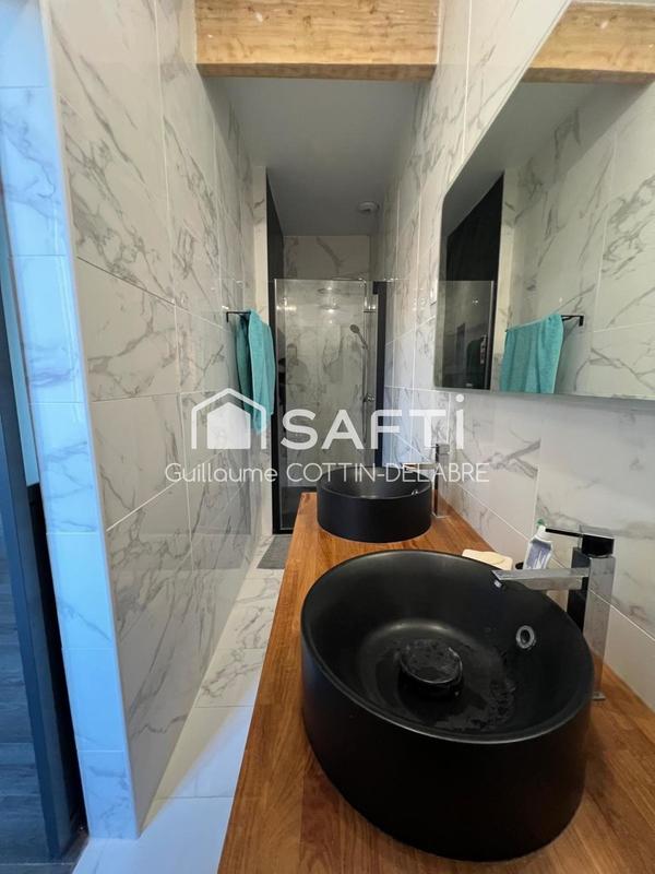 Maison - 177 m² - 7 pièces