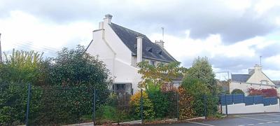 Maison - 199 m² - 8 pièces