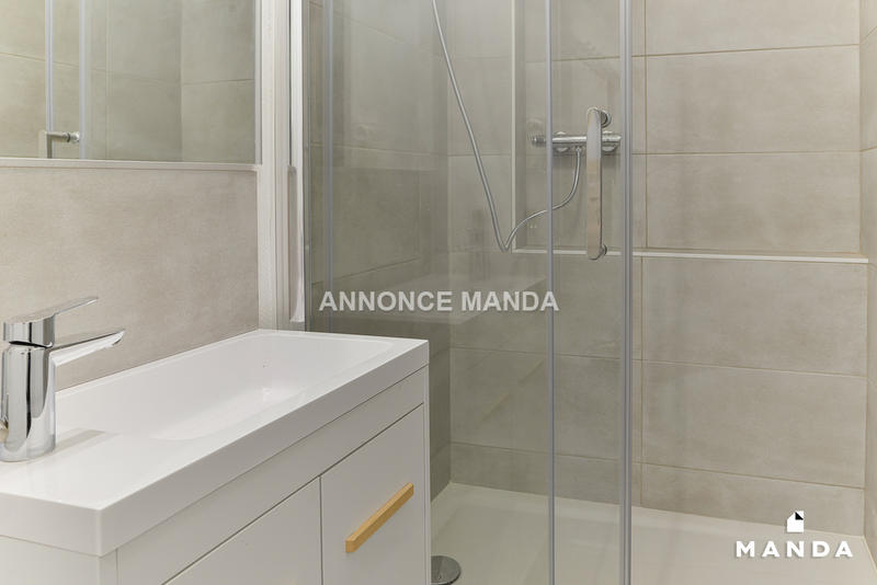 Chambre - 10 m² - 5 pièces