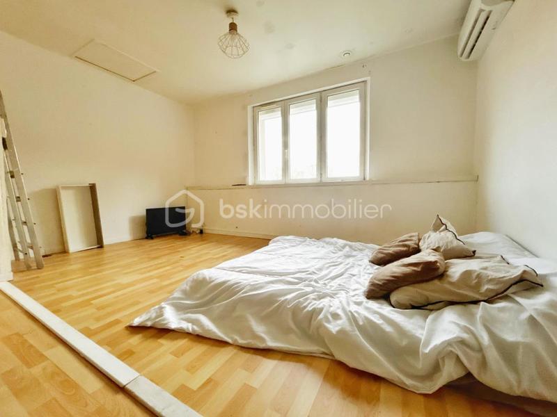 Maison - 93 m² - 5 pièces