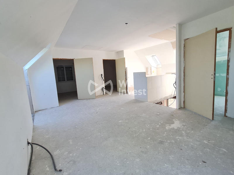 Maison - 180 m² - 8 pièces