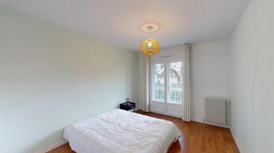 Appartement - 92 m² - 4 pièces