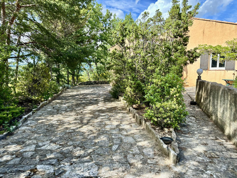 Villa - 107 m² - 5 pièces