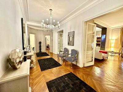 Appartement - 242 m²