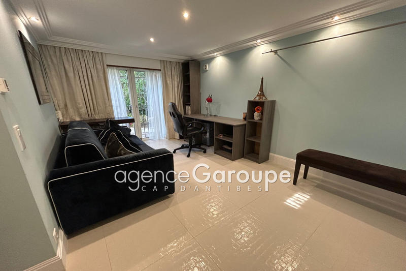 Villa - 247 m² - 7 pièces