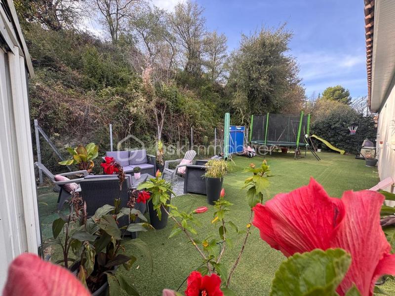 Pavillon - 100 m² - 5 pièces