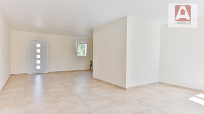 Maison - 104 m² - 4 pièces