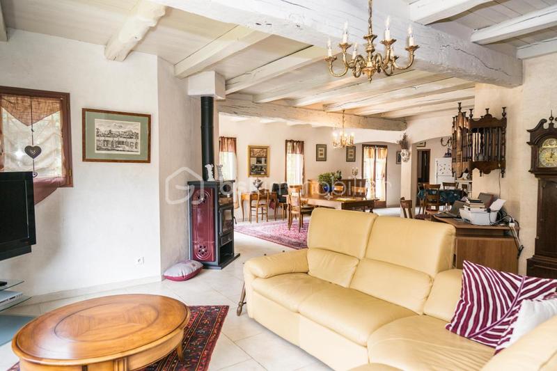 Maison - 178 m² - 6 pièces