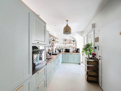 Maison - 101 m² - 5 pièces