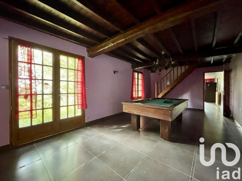 Maison - 630 m² - 12 pièces