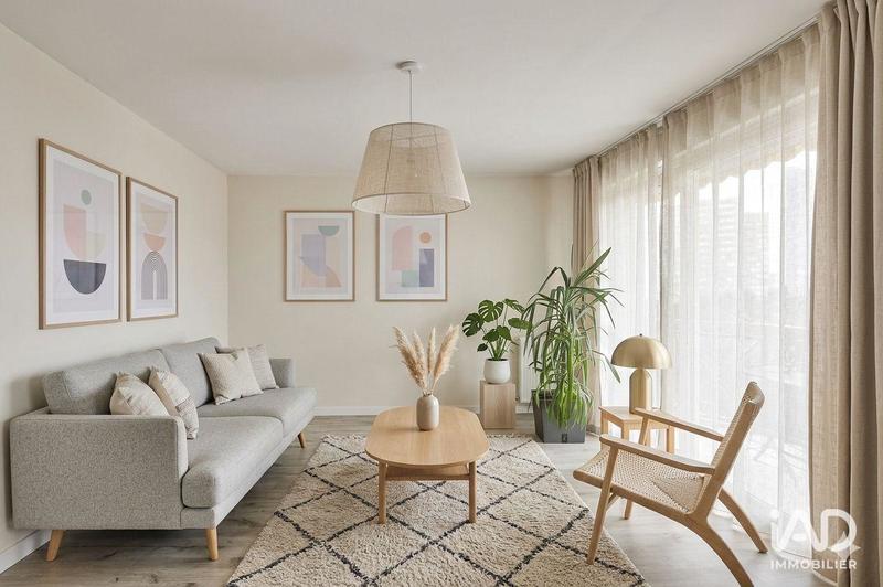 Appartement - 95 m² - 4 pièces