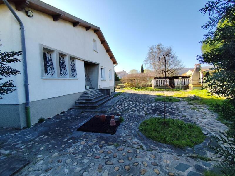 Maison - 121 m² - 5 pièces