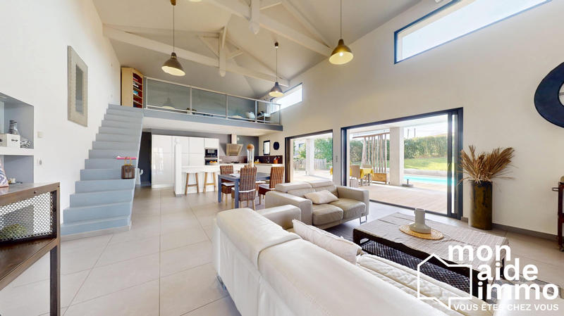 Maison contemporaine - 185 m² - 5 pièces