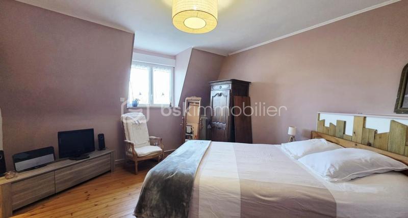 Propriété - 303 m² - 12 pièces