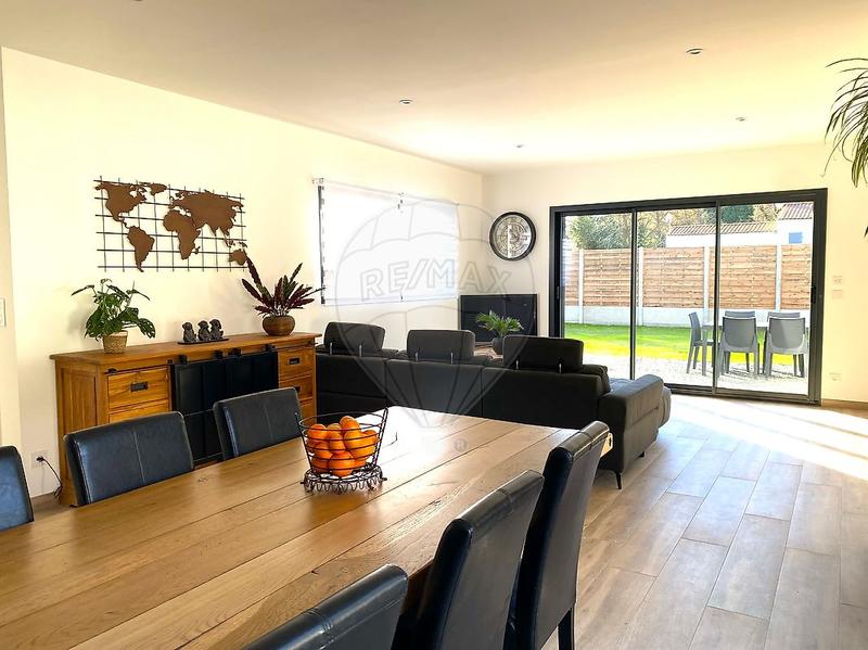 Maison - 130 m² - 4 pièces