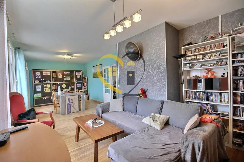 Maison - 97 m² - 4 pièces