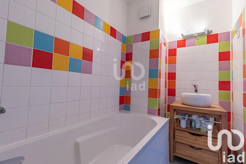 Appartement - 93 m² - 5 pièces